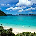 沖縄の渡嘉志久ビーチ – 慶良間諸島の綺麗な海おすすめ情報！
